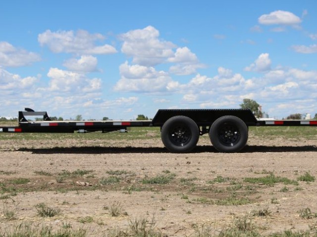 Trailer Station USA Southland Model 93978 LBAT52-18 BLK SIR Category: Equipment - Bumper Pull GVWR: 11440 Payload: 9022
